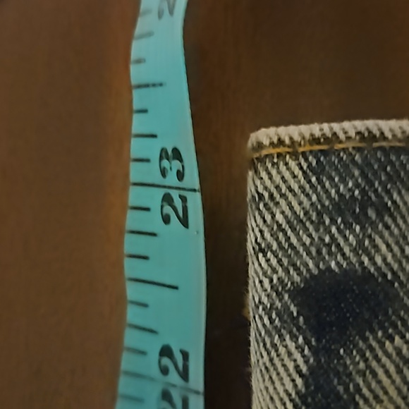 EUC Women’s unique denim and tapestry button down two pocket jacket. - Picture 9 of 10